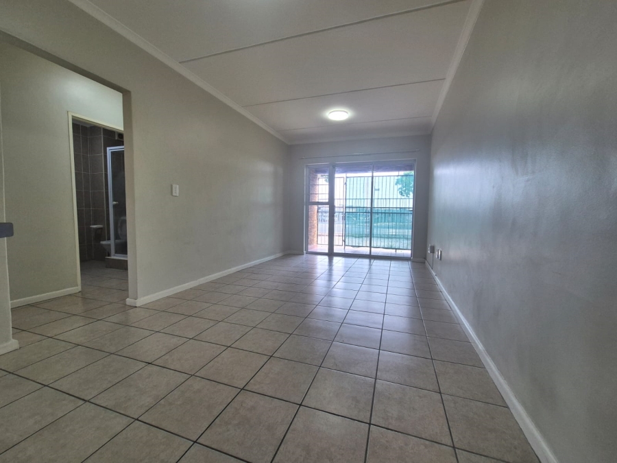 To Let 2 Bedroom Property for Rent in Protea Heights Western Cape